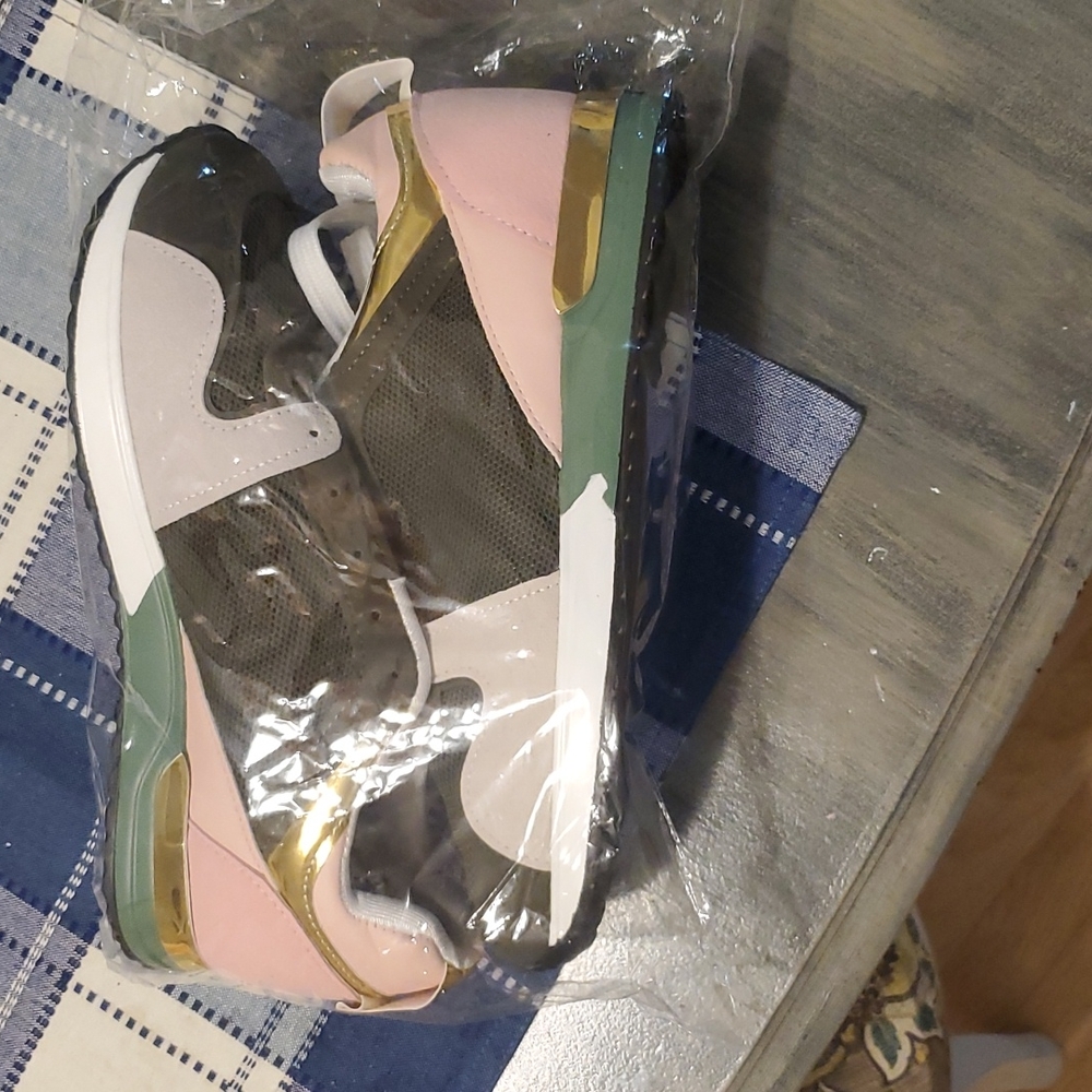 Women's Sneakers